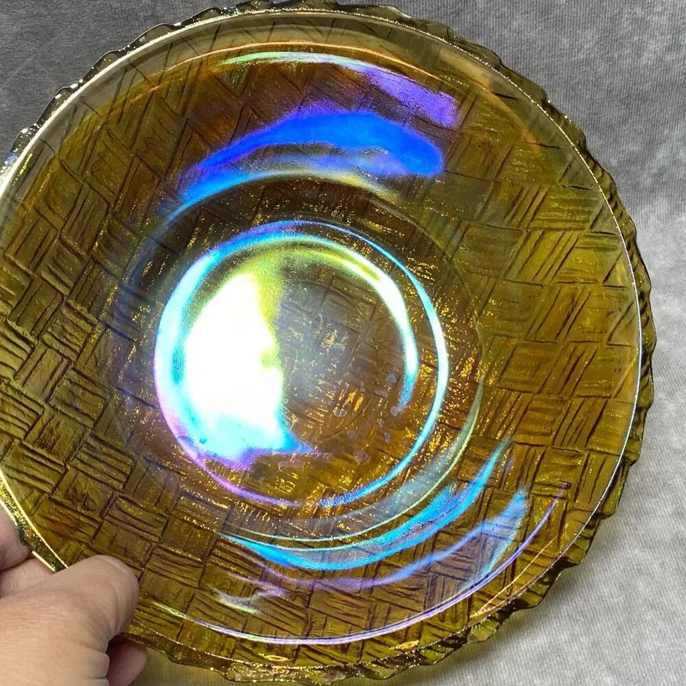 Indiana Glass Weavetex Iridescent Gold Fruit/Salad Bowl 9" Vintage - Picture 3 of 7